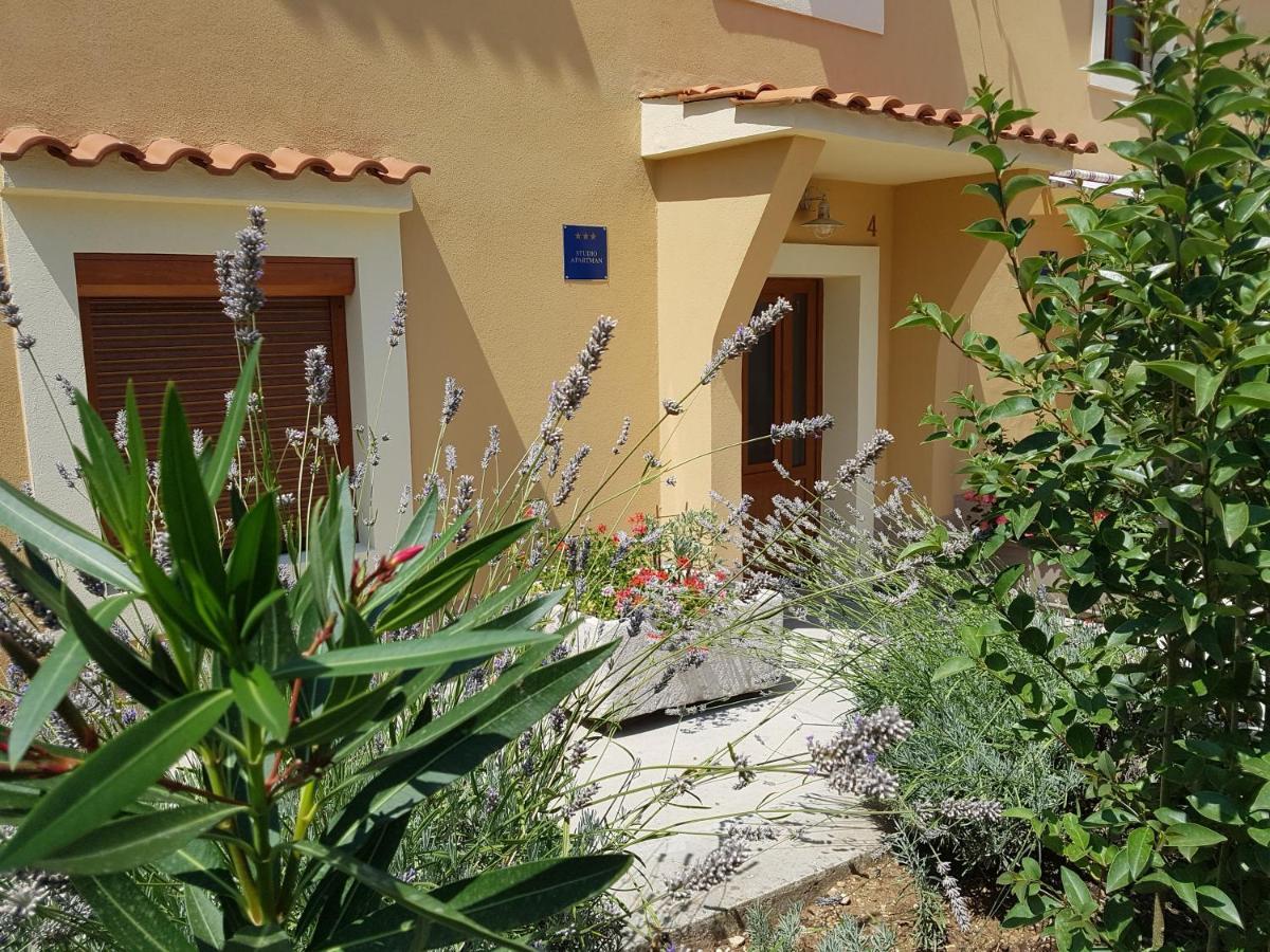 Apartman Studio Lu Nerezine Bagian luar foto